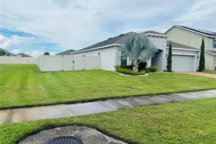 2600 Wadeview Loop, Saint Cloud, FL 34769 - Photo 10