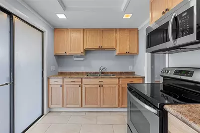 6621 Hill Top Road, Orlando, FL 32810 - Photo 10