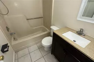 622 Royalty Ct, Kissimmee, FL 34758 - Photo 2