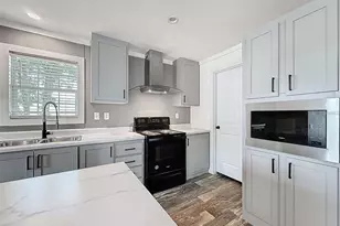 9536 Merton St, New Port Richey, FL 34654 - Photo 6