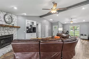 5776 Deer Flag Dr, Lakeland, FL 33811 - Photo 6