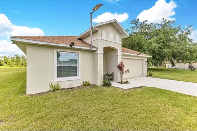 723 Robin Court, Kissimmee, FL 34759 - Photo 2