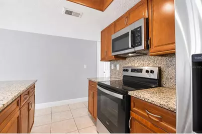 2739 N Poinciana Boulevard #79, Kissimmee, FL 34746 - Photo 4