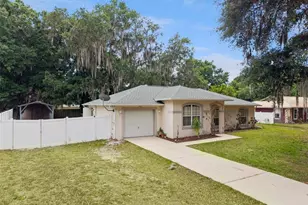 305 E 5th St, Saint Cloud, FL 34769 - Photo 2