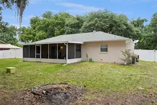 305 E 5th St, Saint Cloud, FL 34769 - Photo 16