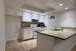 10508 Linger Ln, Orlando, FL 32821 - Photo 16