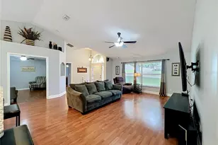 1123 Lakeview Oaks Dr, Minneola, FL 34715 - Photo 12