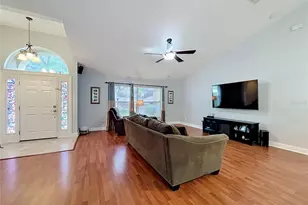 1123 Lakeview Oaks Dr, Minneola, FL 34715 - Photo 8