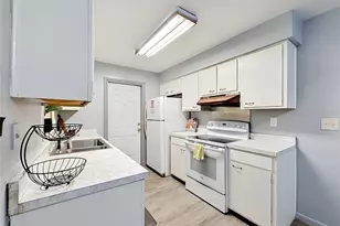 910 NE 45th St, Ocala, FL 34479 - Photo 10