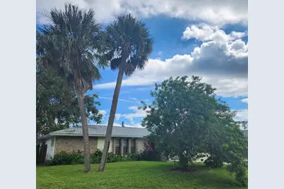 549 Burlington Avenue NE, Palm Bay, FL 32907 - Photo 2