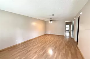 731 Hummingbird Ln, Orlando, FL 32825 - Photo 2