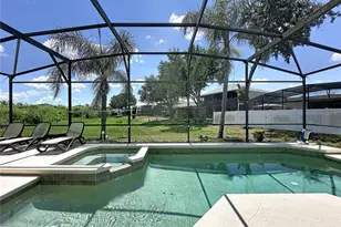 906 Dorset Pl, Davenport, FL 33896 - Photo 2