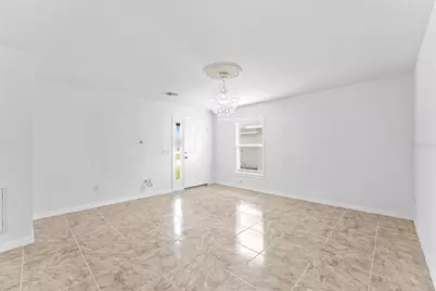 205 Owenshire Circle, Kissimmee, FL 34744 - Photo 4