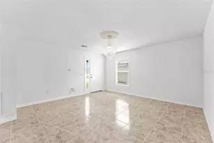 205 Owenshire Cir, Kissimmee, FL 34744 - Photo 4