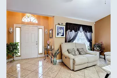 2842 Berkshire Circle, Kissimmee, FL 34743 - Photo 10
