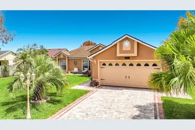 2842 Berkshire Circle, Kissimmee, FL 34743 - Photo 4