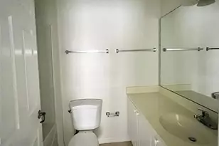 2884 Club Cortile Cir, Kissimmee, FL 34746 - Photo 20