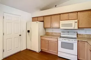 2685 Shelby Ruth Pl, Saint Cloud, FL 34769 - Photo 6