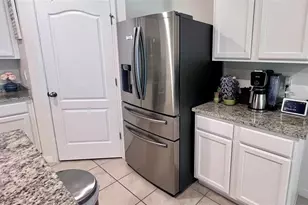 5406 Pine Lilly Dr, Saint Cloud, FL 34771 - Photo 4