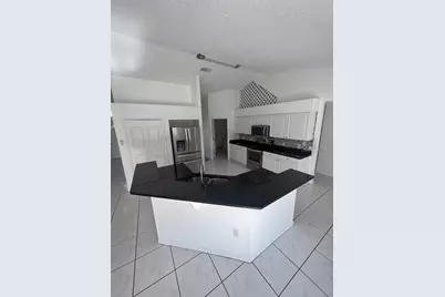 733 Sunridge Woods Boulevard, Davenport, FL 33837 - Photo 4