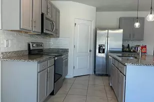 5287 Bracks Landing Dr, Saint Cloud, FL 34771 - Photo 10
