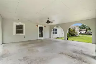 110 Edgewater Dr, Saint Cloud, FL 34769 - Photo 4