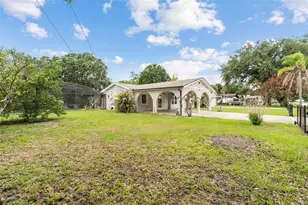 110 Edgewater Dr, Saint Cloud, FL 34769 - Photo 2