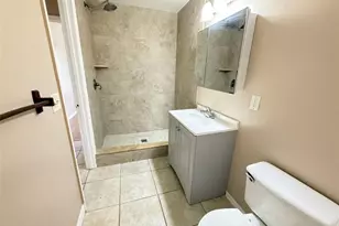 729 Hummingbird Ln, Orlando, FL 32825 - Photo 6
