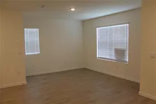 588 Preston Cv Dr, Saint Cloud, FL 34771 - Photo 10
