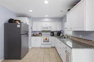 15246 Sable Ave, Groveland, FL 34736 - Photo 8