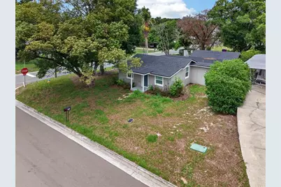 305 S Sharp Street, Lake Wales, FL 33853 - Photo 1