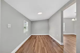 305 S Sharp St, Lake Wales, FL 33853 - Photo 6