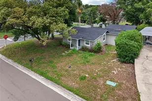 305 S Sharp St, Lake Wales, FL 33853 - Photo 2