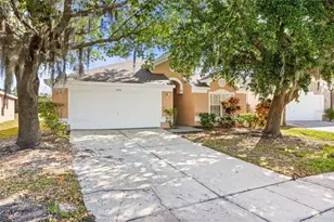 3145 Stonehurst Cir, Kissimmee, FL 34741 - Photo 2