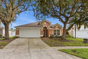 3145 Stonehurst Cir, Kissimmee, FL 34741 - Photo 2