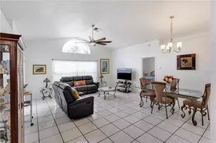 437 Via Del Sol Dr, Davenport, FL 33896 - Photo 14