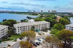 3635 Whitehall Dr, West Palm Beach, FL 33401 - Photo 2