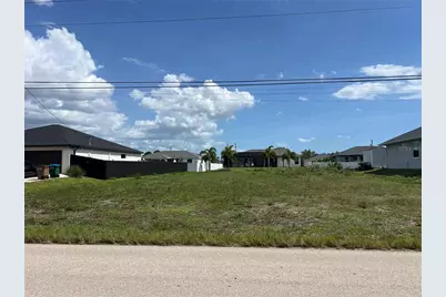 406 Jacaranda Pkwy E, Cape Coral, FL 33909 - Photo 6