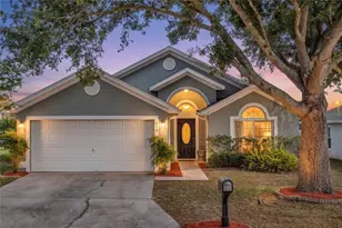 659 Reston Pl, Davenport, FL 33897 - Photo 2