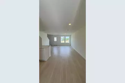 831 Lynx, Davenport, FL 33837 - Photo 4