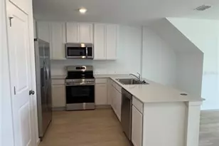 831 Lynx, Davenport, FL 33837 - Photo 4