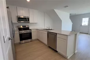 831 Lynx, Davenport, FL 33837 - Photo 6