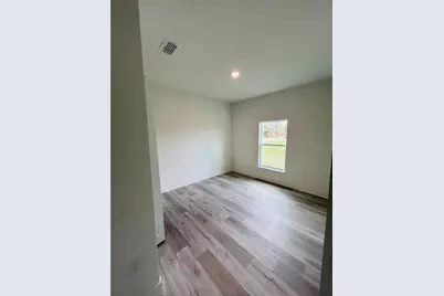 286 Catalonia Avenue NW, Palm Bay, FL 32907 - Photo 6