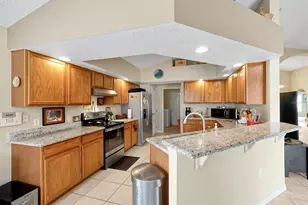 816 Knightsbridge Cir, Davenport, FL 33896 - Photo 10