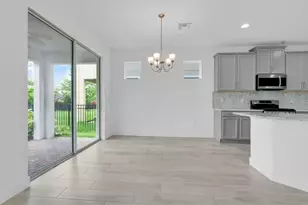 6214 Sea Amber Ln, Apollo Beach, FL 33572 - Photo 6