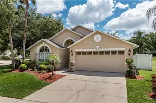 7139 Colony Pointe Dr, Riverview, FL 33578 - Photo 2