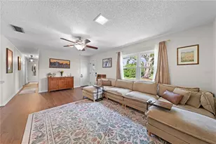 463 Chestnut Ct, Deltona, FL 32725 - Photo 4
