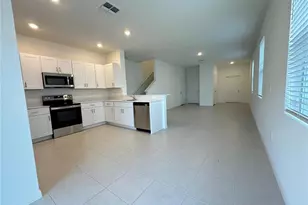 2655 Buttercup Lucine Ln, Ruskin, FL 33570 - Photo 4