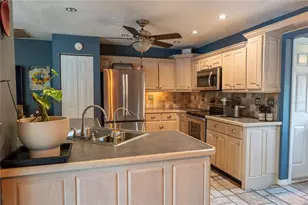 720 Tahiti Dr, Kissimmee, FL 34758 - Photo 18