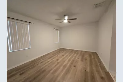8423 Baywood Vista Drive, Orlando, FL 32810 - Photo 18